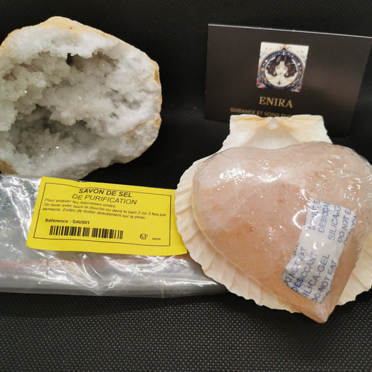 Savon de Sel en Forme de Cœur – Purification & Amour-Propre