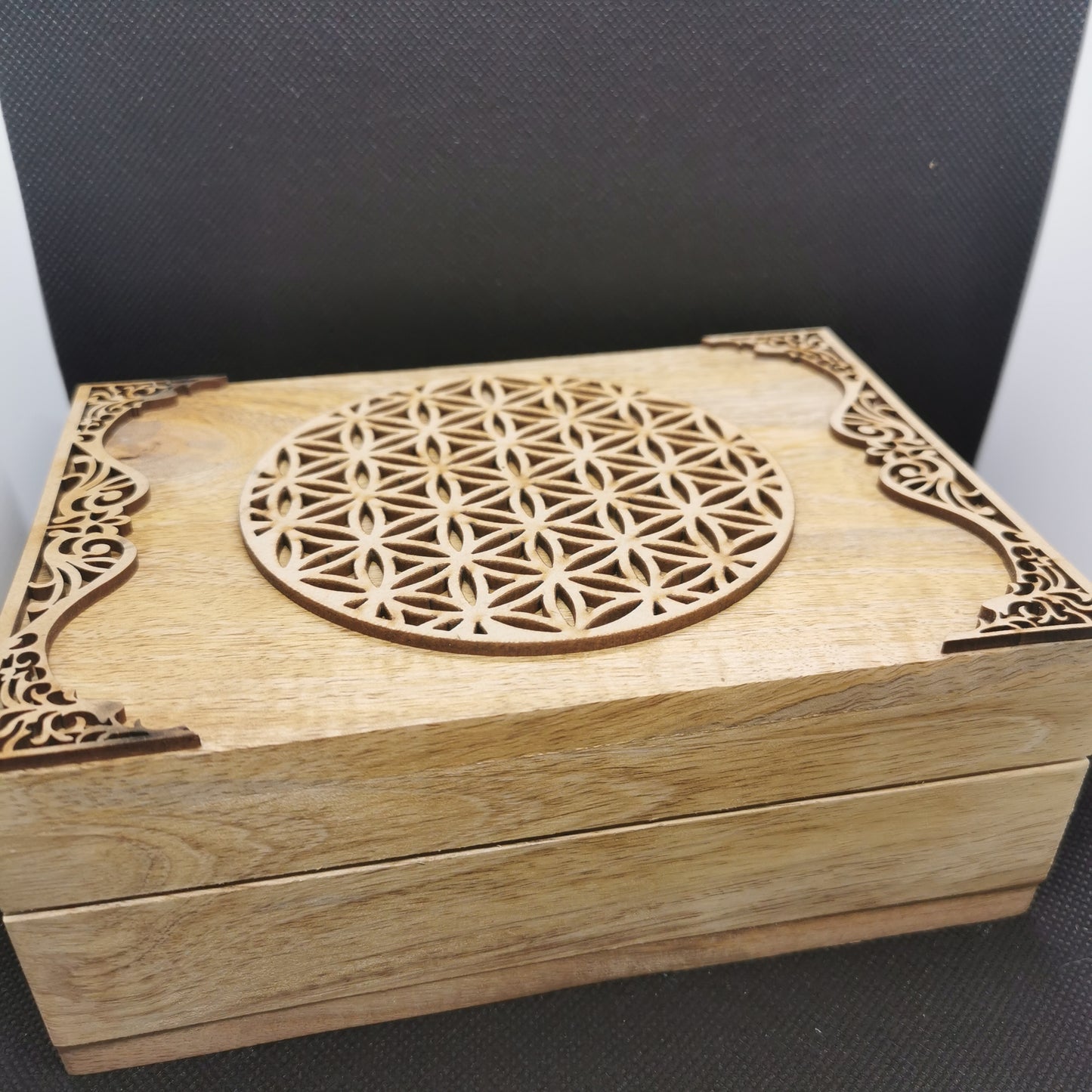 Coffret Fleur de Vie en bois de Manguier – Rangement Tarot, Oracles, Bijoux ou Pendule – 18x12x7 cm