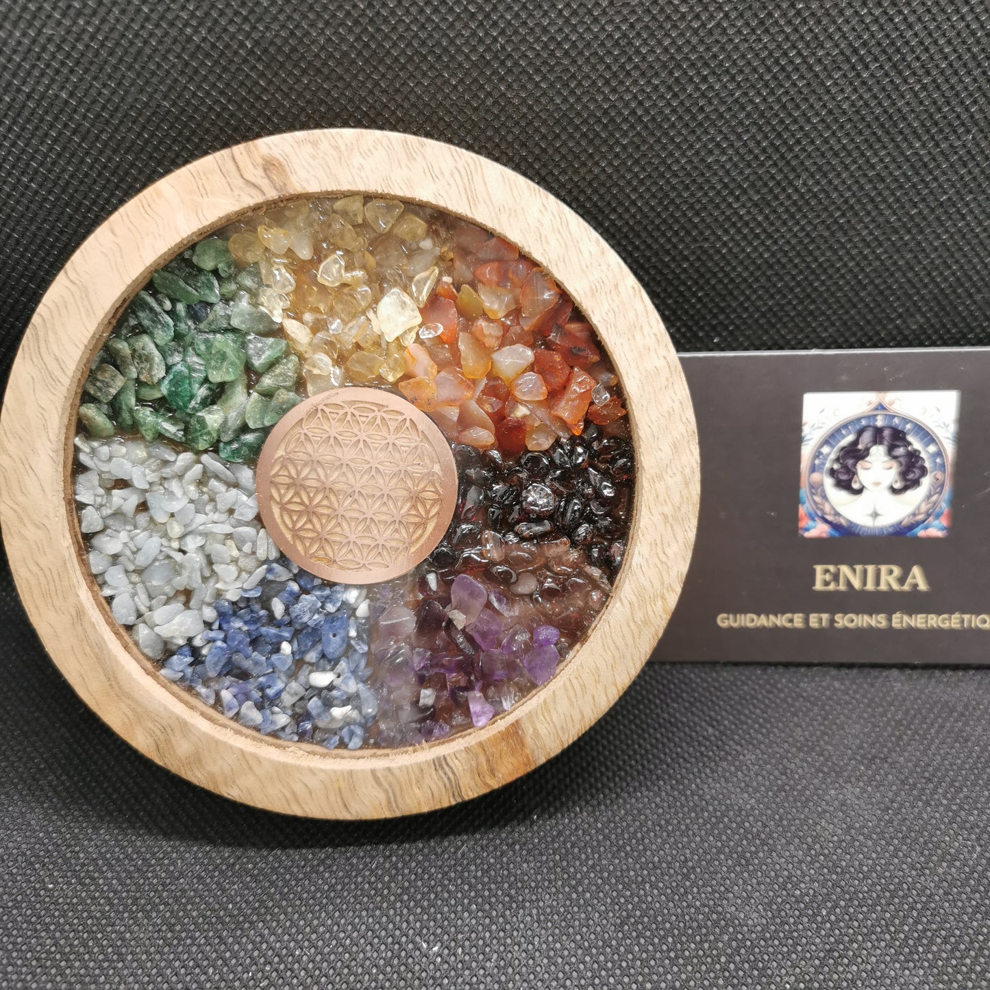 Dessous de Verre / Carafe Chakras & Fleur de Vie en Bois – 10 cm – Rechargement & Harmonisation Énergétique