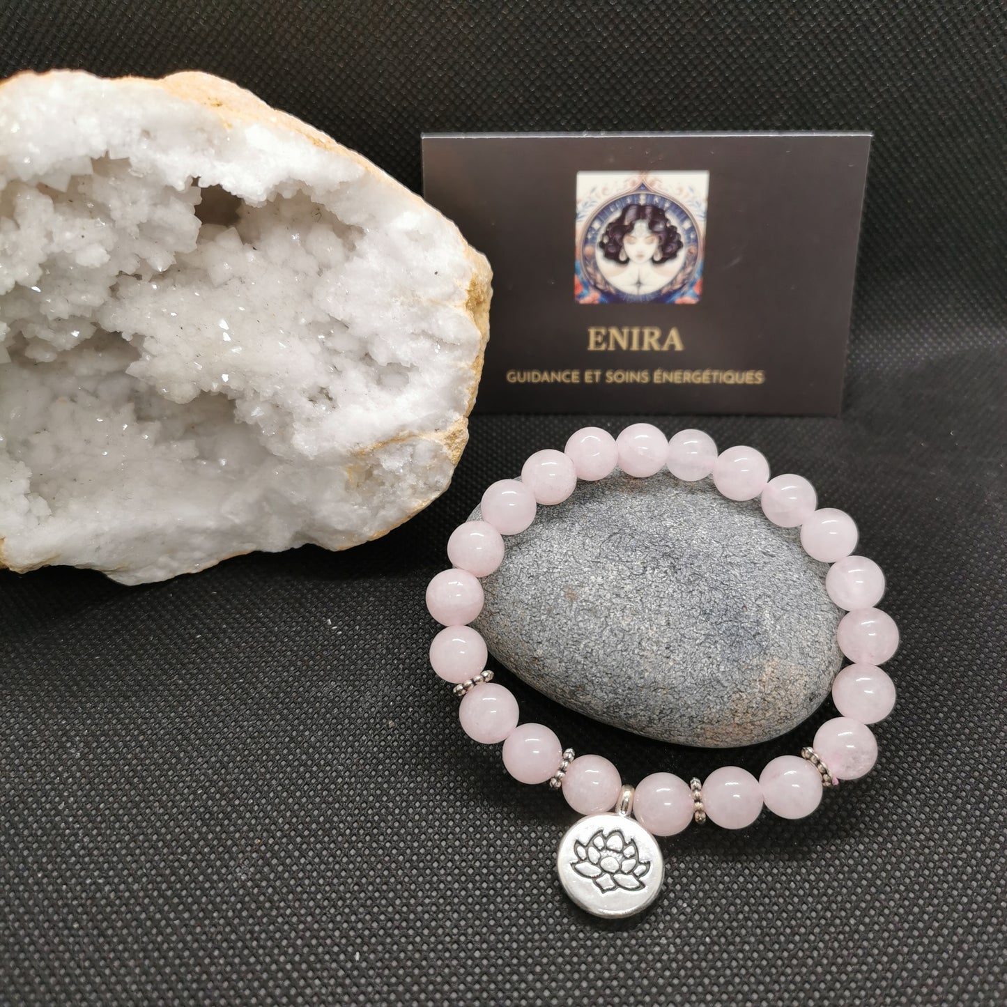 Bracelet Quartz Rose 8 mm avec Lotus – Amour, Douceur & Ouverture du Coeur