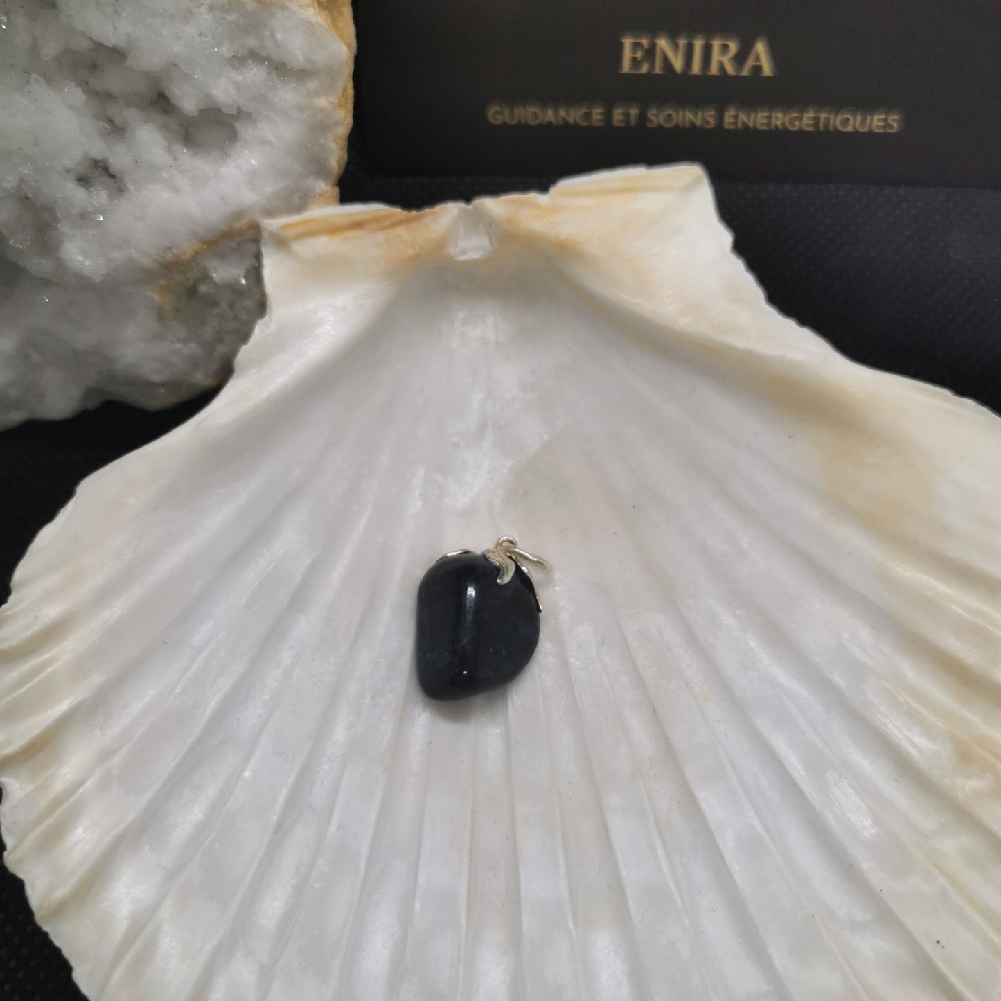 Pendentif Dumortiérite Naturelle – Clarté Mentale & Expression – (RARE) ±1.5 à 3 cm