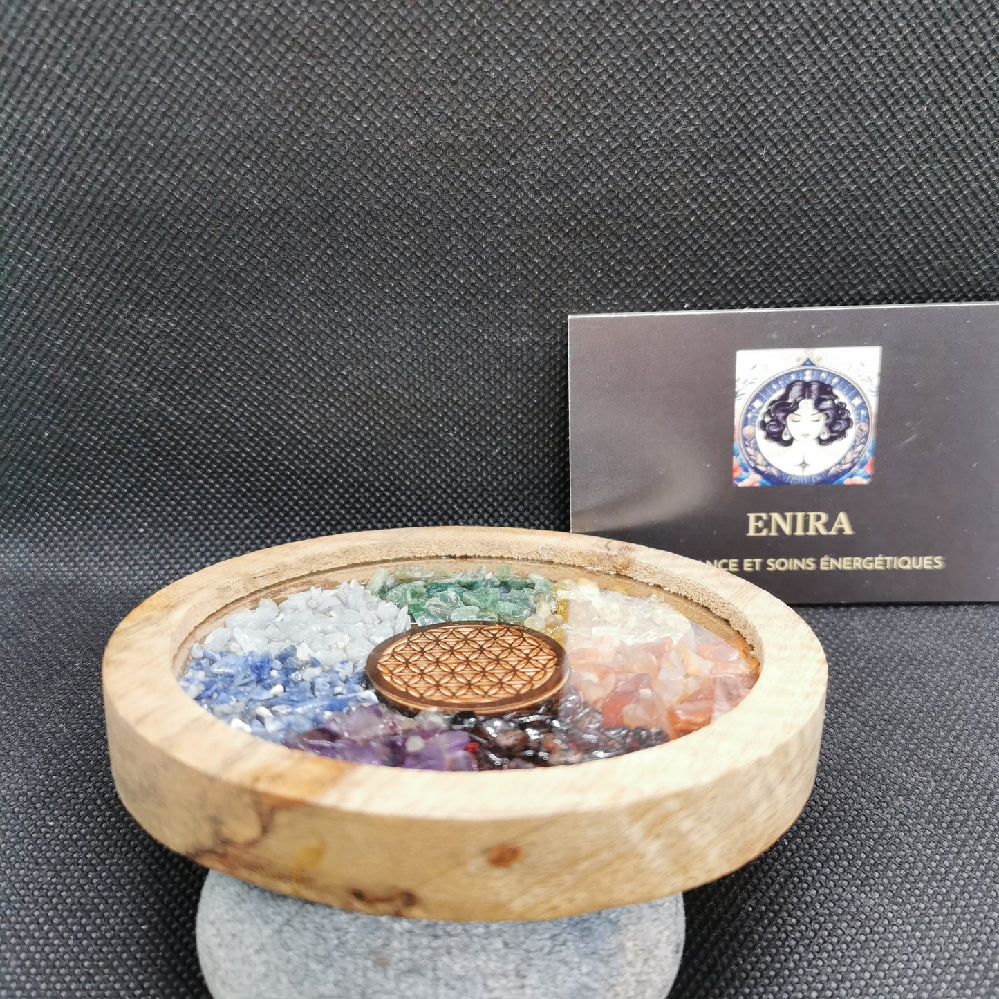 Dessous de Verre / Carafe Chakras & Fleur de Vie en Bois – 10 cm – Rechargement & Harmonisation Énergétique