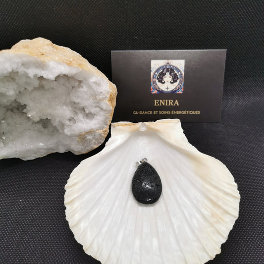 Pendentif Pierre de Lave Larme 3 cm avec Cordon – Ancrage & Énergie Volcanique