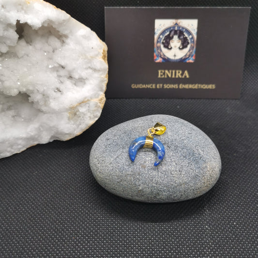 Pendentif Lune Croissante Lapis-Lazuli – Intuition & Expression – ±2 cm