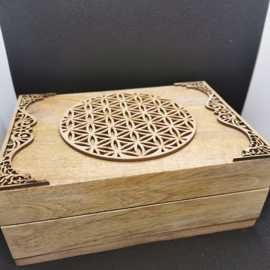 Coffret Fleur de Vie en bois de Manguier – Rangement Tarot, Oracles, Bijoux ou Pendule – 18x12x7 cm