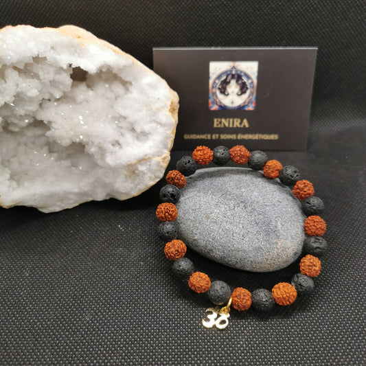 Bracelet Rudraksha et Pierre de Lave avec Om – Équilibre & Protection 8mm